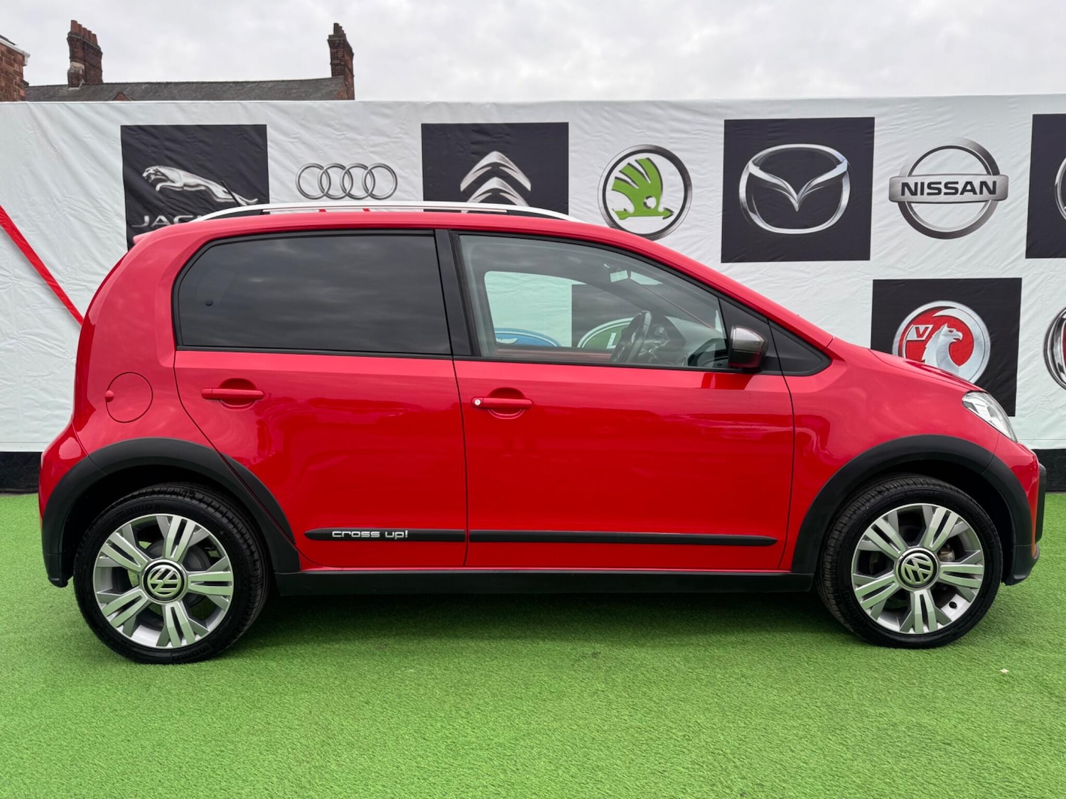 Used Volkswagen up! for sale - 76620170: Photo 14