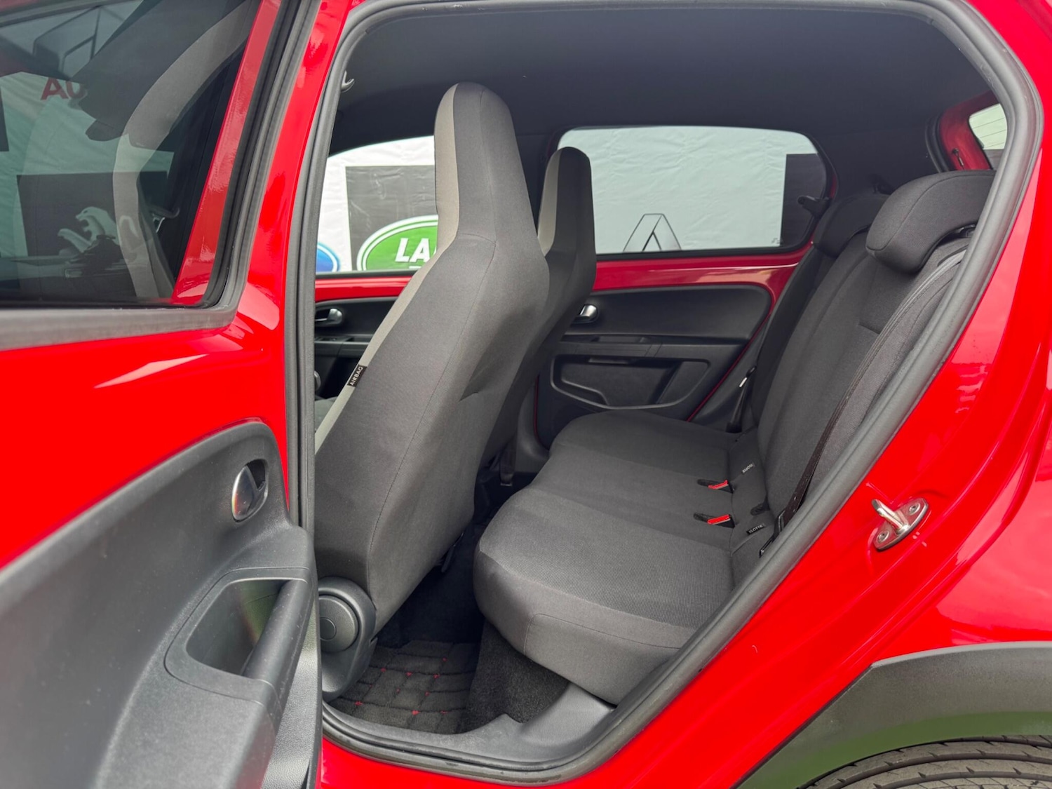 Used Volkswagen up! for sale - 76620170: Photo 28