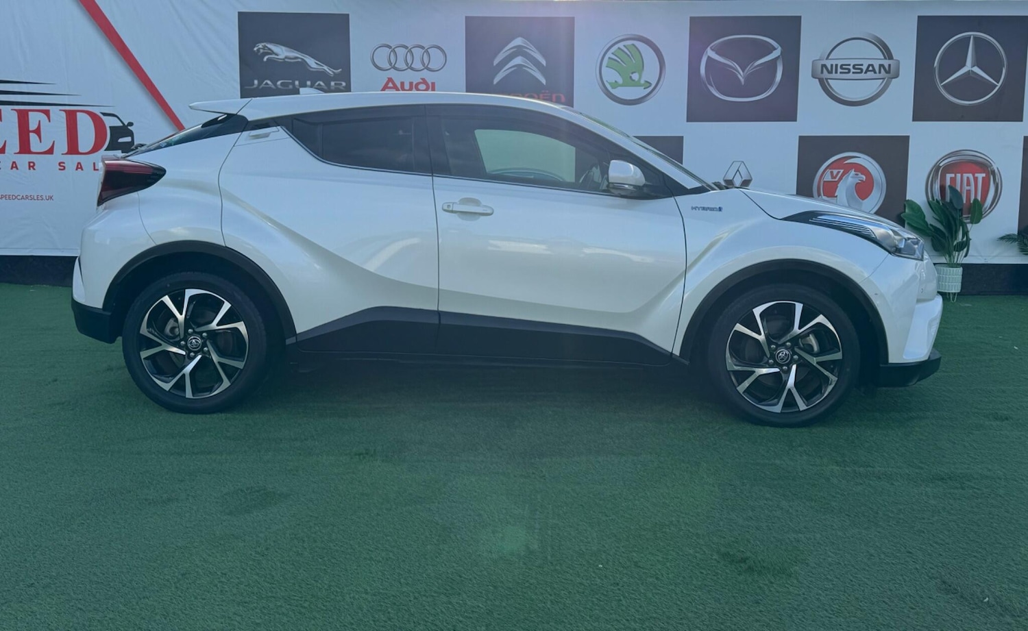 Used Toyota C-HR for sale - 76994645: Photo 12
