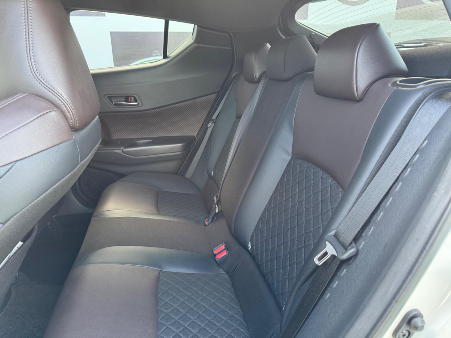 Used Toyota C-HR for sale - 76994645: Photo 28