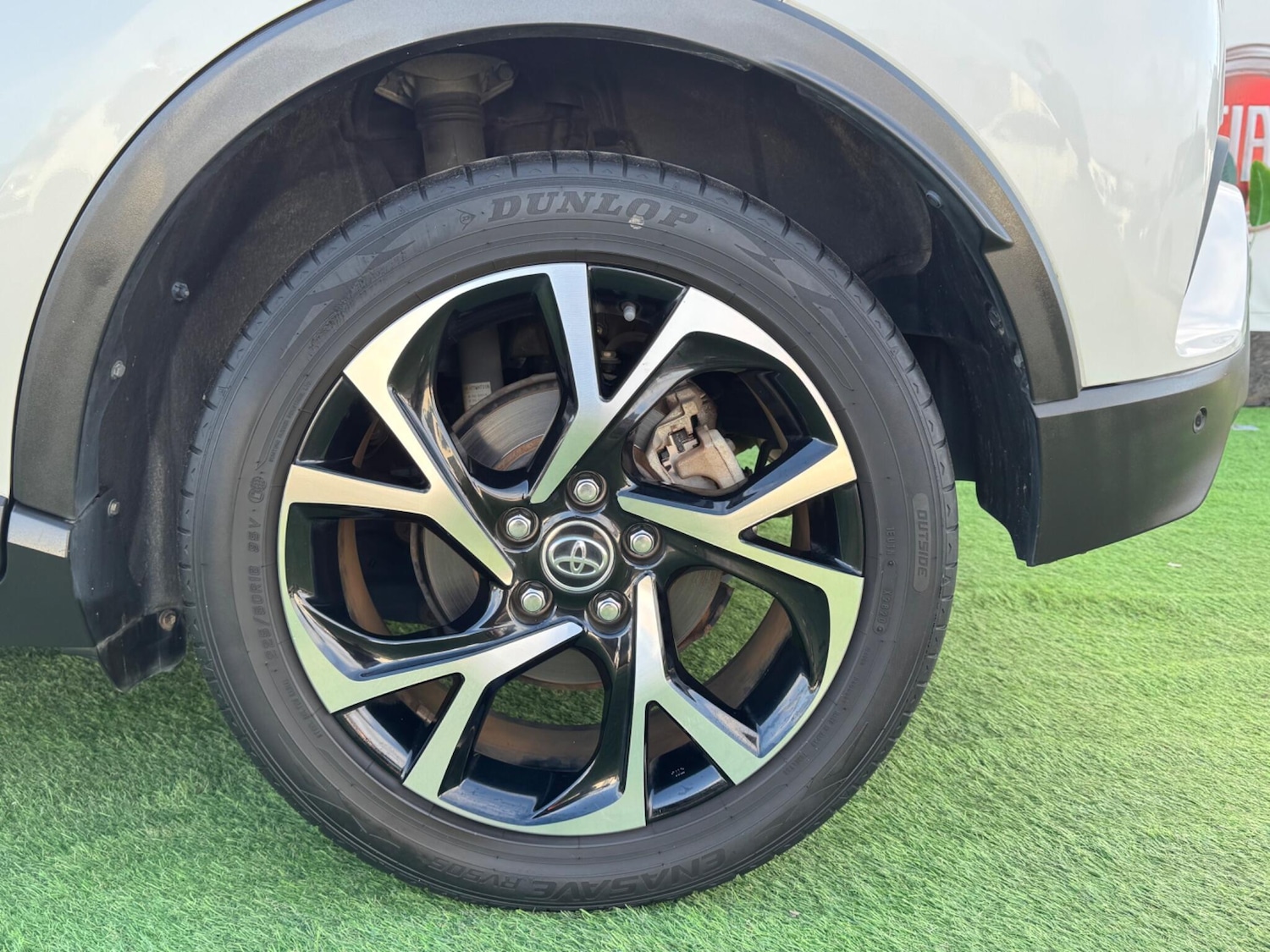 Used Toyota C-HR for sale - 76994645: Photo 35