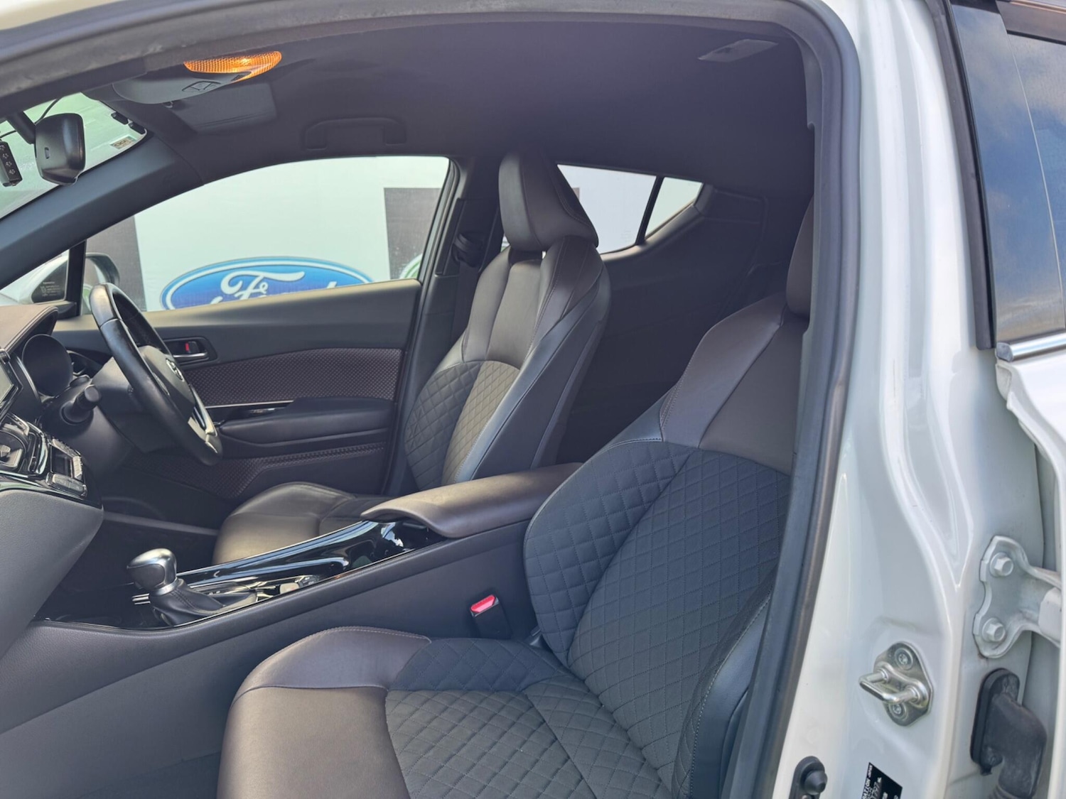 Used Toyota C-HR for sale - 76994645: Photo 42