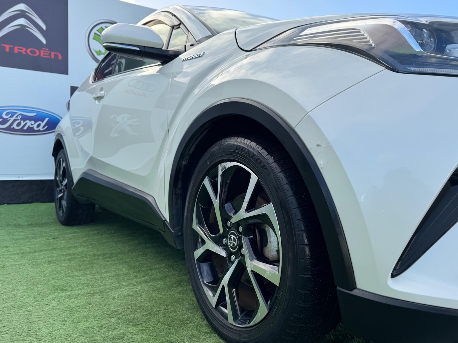 Used Toyota C-HR for sale - 76994645: Photo 51