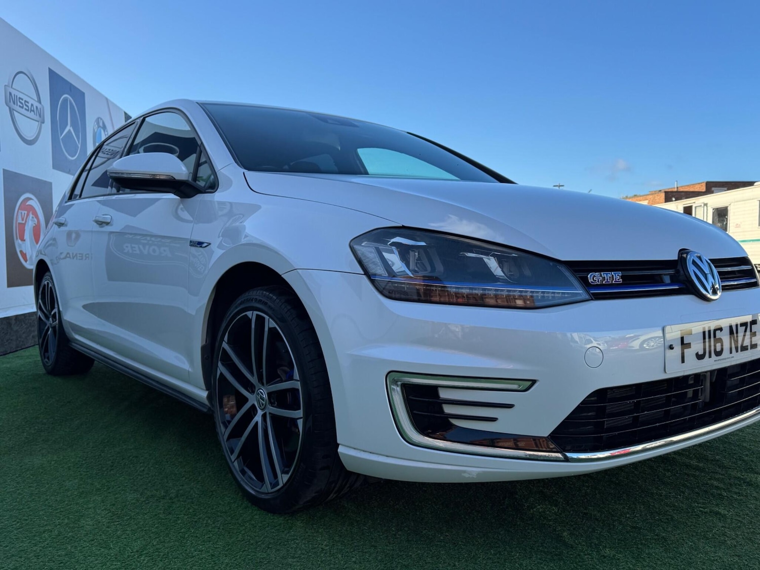 Used Volkswagen Golf 2025 for sale - 76620323: Photo 2