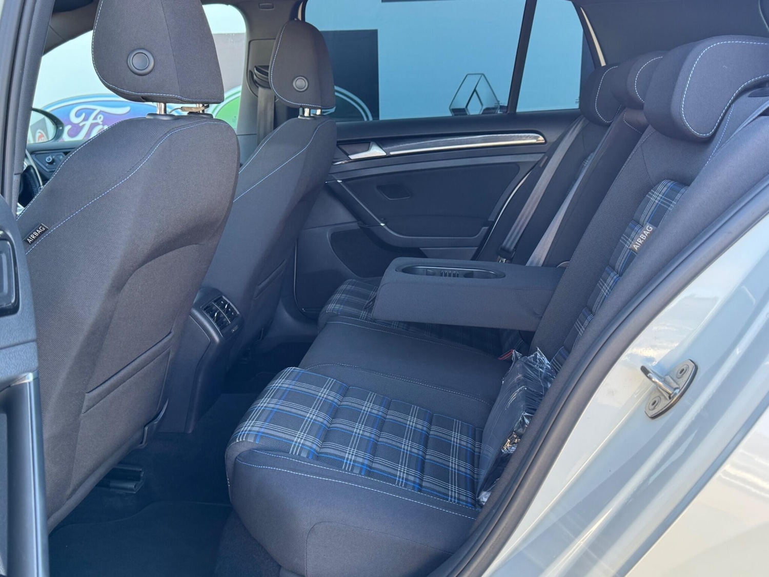 Used Volkswagen Golf 2025 for sale - 76620323: Photo 31