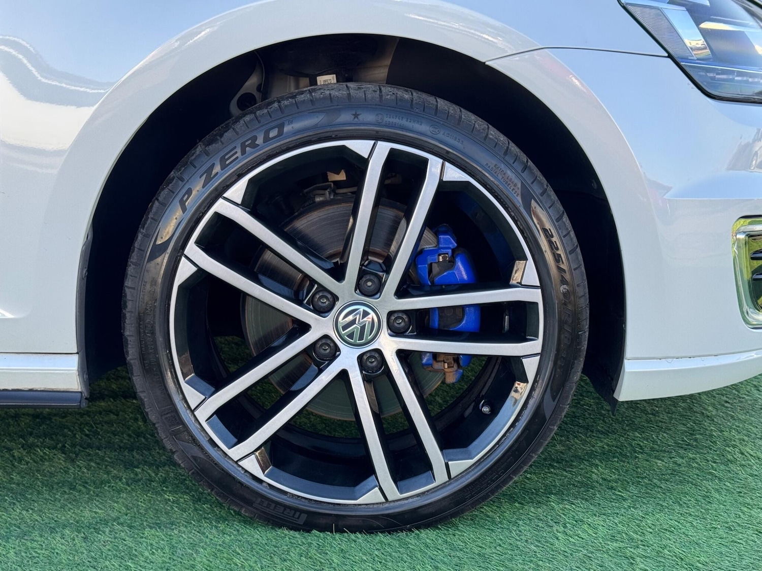 Used Volkswagen Golf 2025 for sale - 76620323: Photo 37