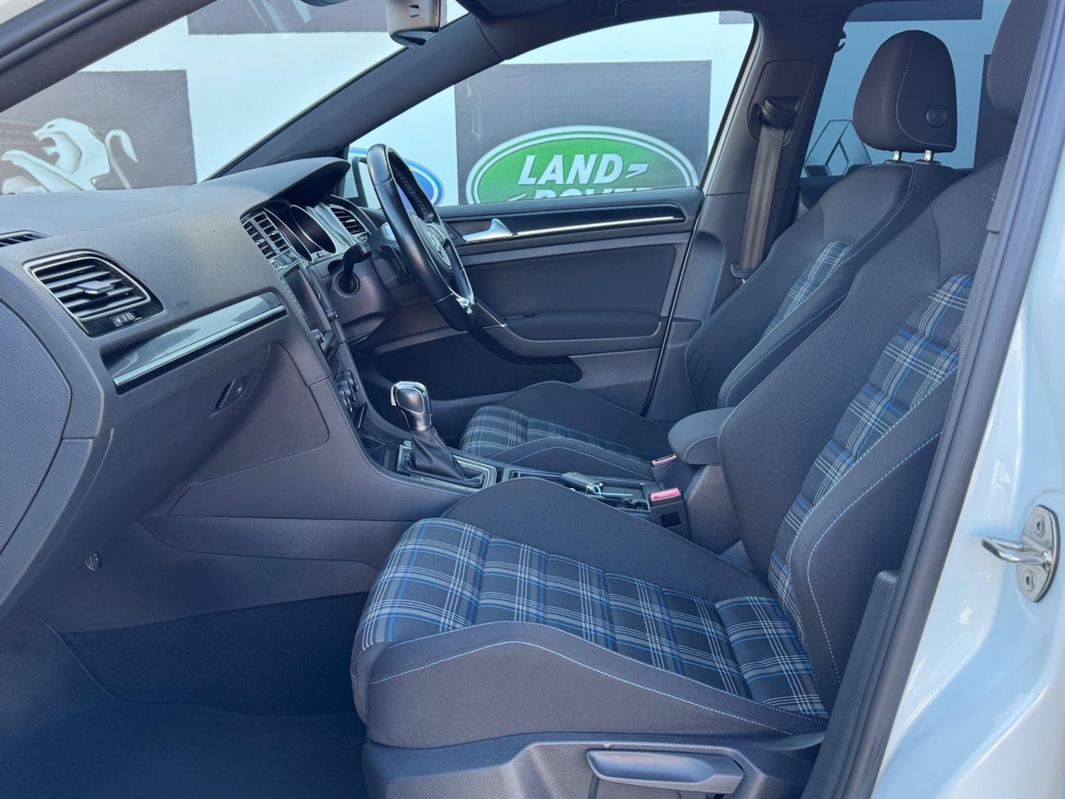 Used Volkswagen Golf 2025 for sale - 76620323: Photo 42