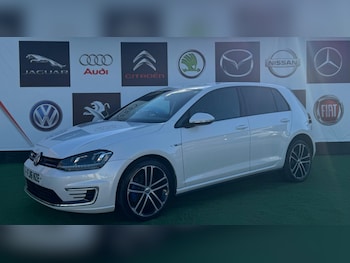 Used Volkswagen Golf 2016 for sale - 76620323: Photo