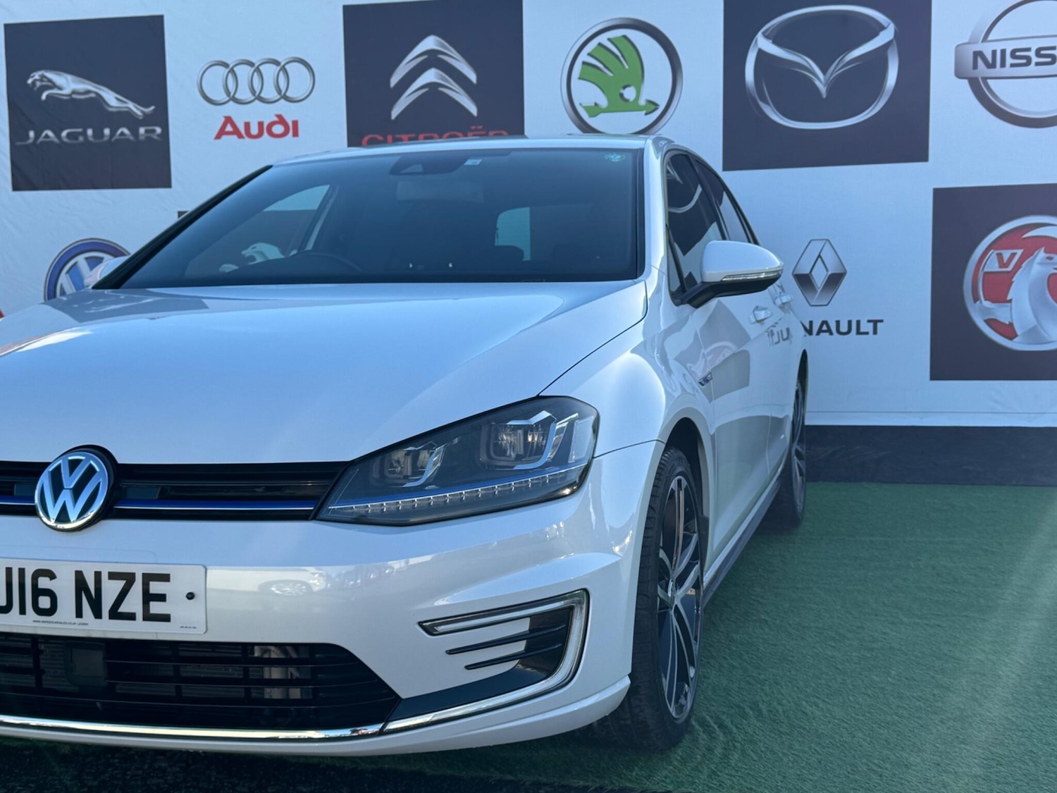 Used Volkswagen Golf 2025 for sale - 76620323: Photo 9