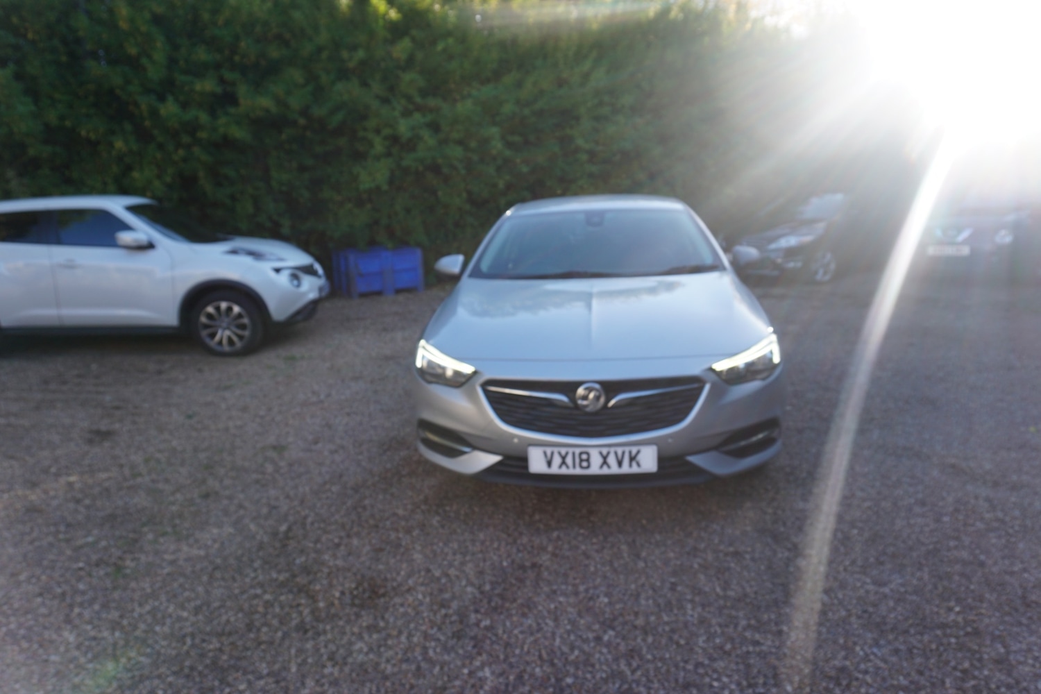 Used Vauxhall Insignia 2018 for sale - 76383286: Photo 2