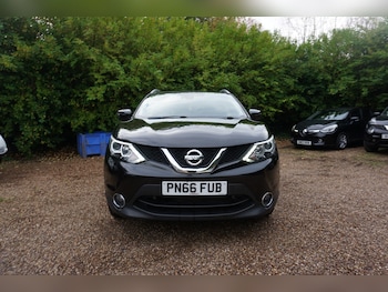 Used Nissan Qashqai 2016 for sale - 76490378: Photo