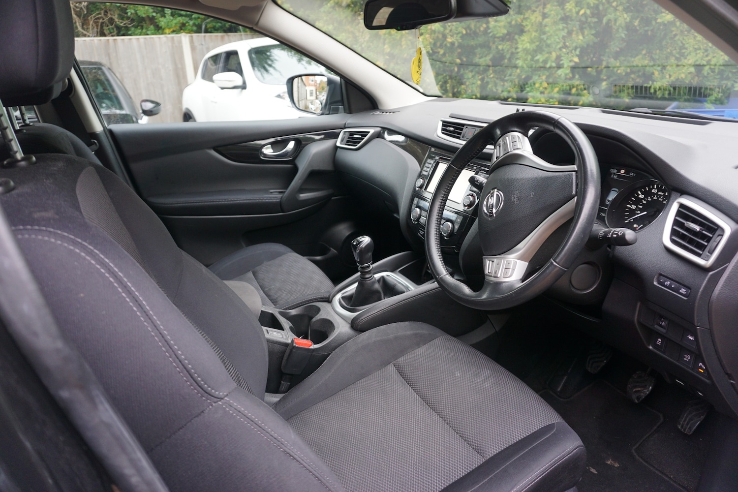 Used Nissan Qashqai 2016 for sale - 76490378: Photo 8