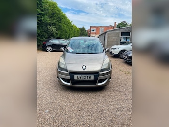 Used Renault Scenic 2011 for sale - 79418866: Photo