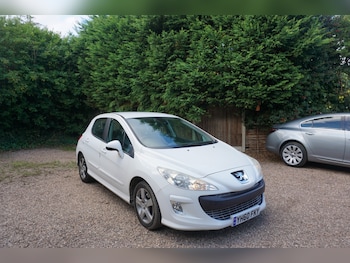 Used Peugeot 308 2010 for sale - 76287008: Photo