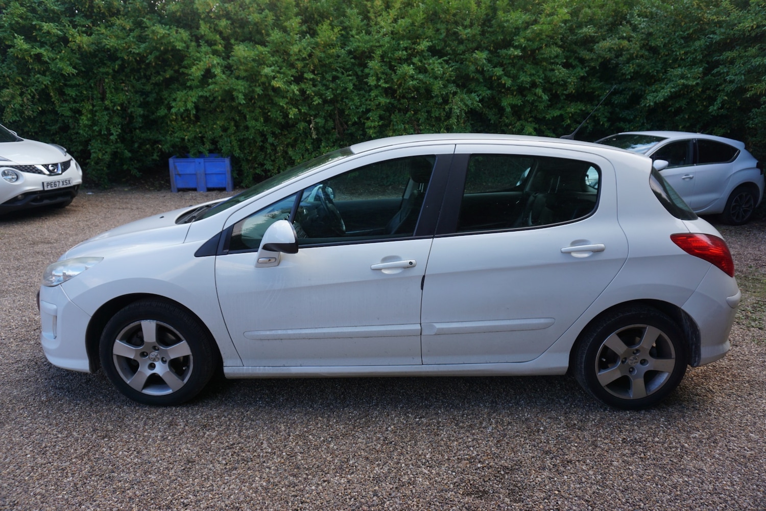 Used Peugeot 308 2010 for sale - 76287008: Photo 4