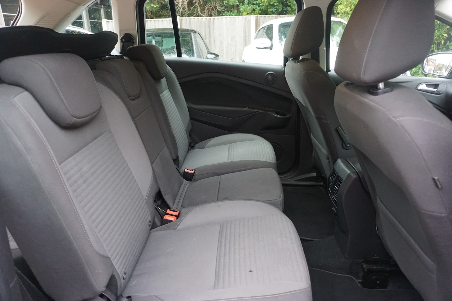 Used Ford Grand C-Max 2017 for sale - 76478270: Photo 25