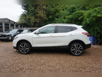 Used Nissan Qashqai 2016 for sale - 76126308: Photo