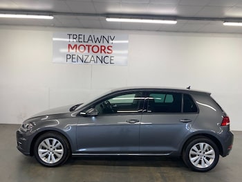 Used Volkswagen Golf 2017 for sale - 79476778: Photo