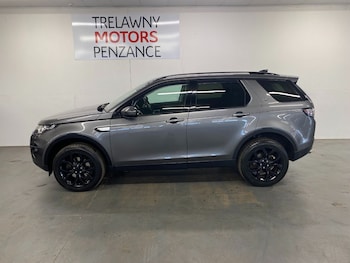 Used Land Rover Discovery Sport 2017 for sale - 79323377: Photo
