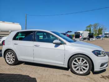 Used Volkswagen Golf 2018 for sale - 74787728: Photo