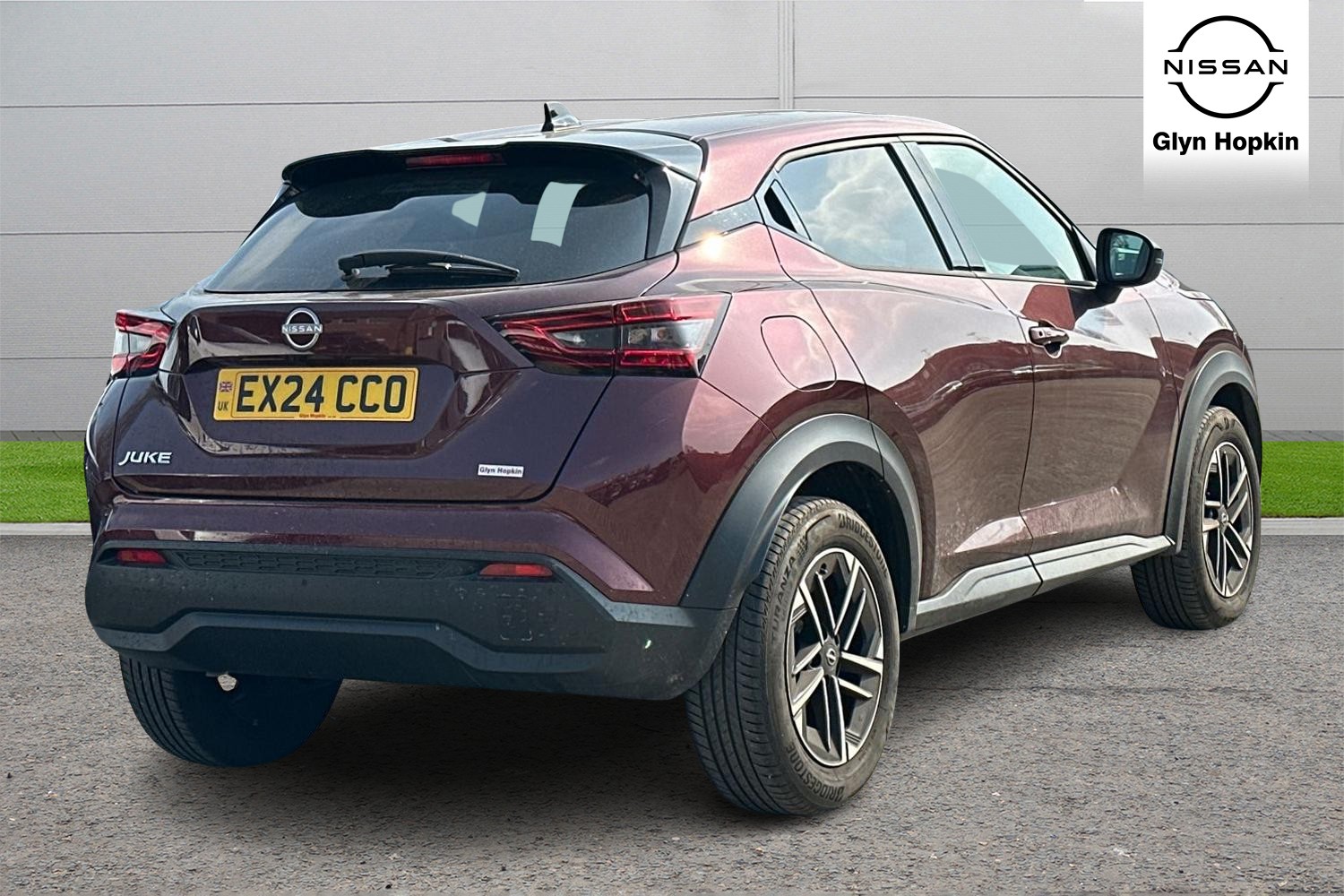Used Nissan Juke 2024 for sale - 76130685: Photo 3