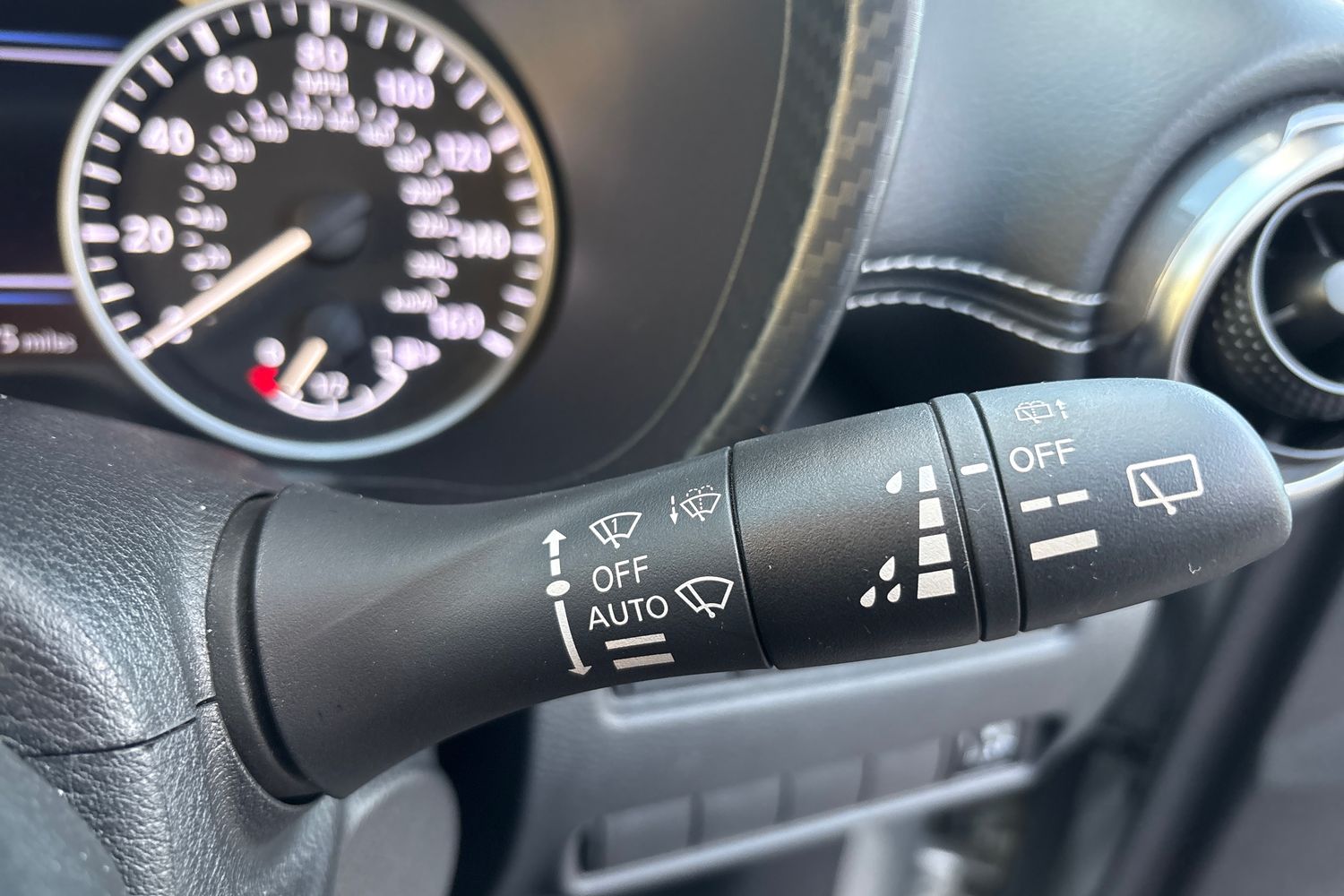 Used Nissan Juke 2023 for sale - 76487408: Photo 40