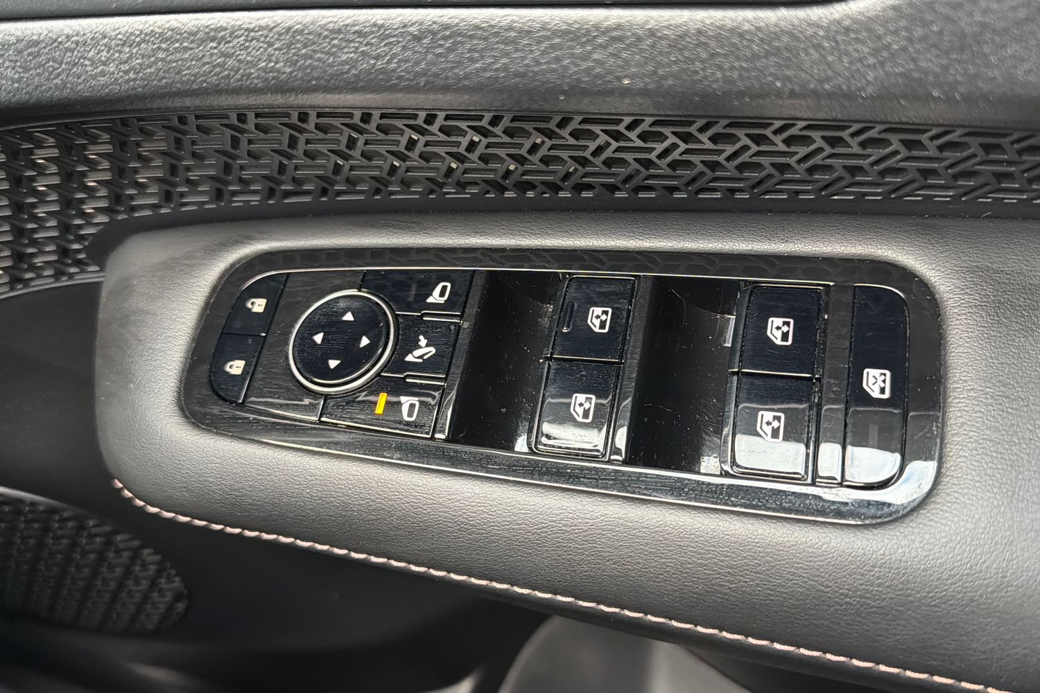 Used Nissan ARIYA 2022 for sale - 77428101: Photo 16