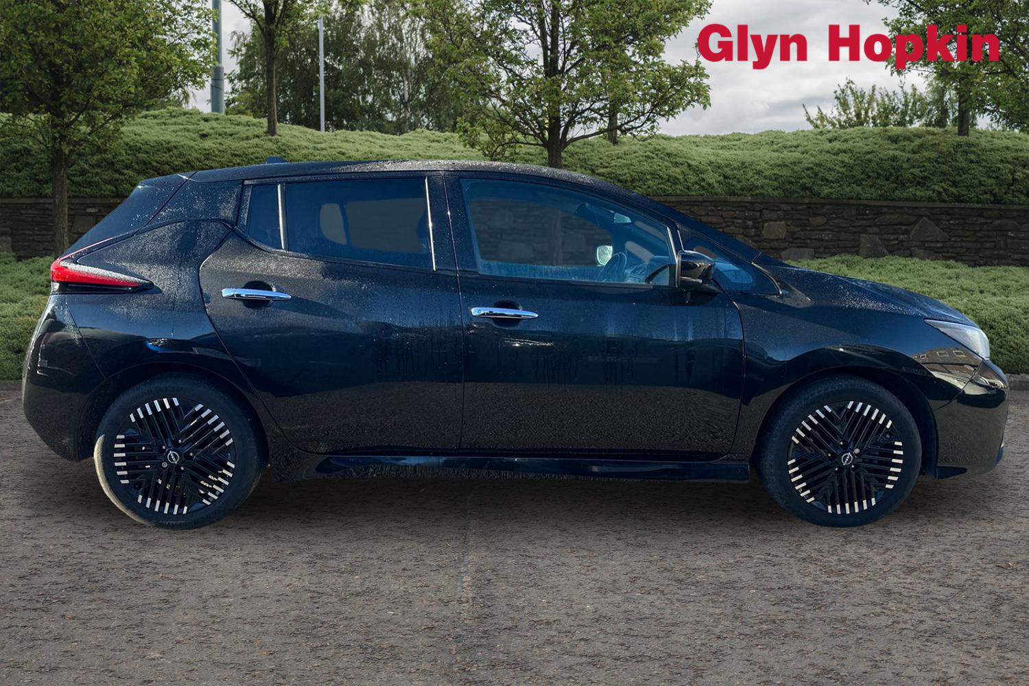 Used Nissan Leaf 2023 for sale - 76927922: Photo 2