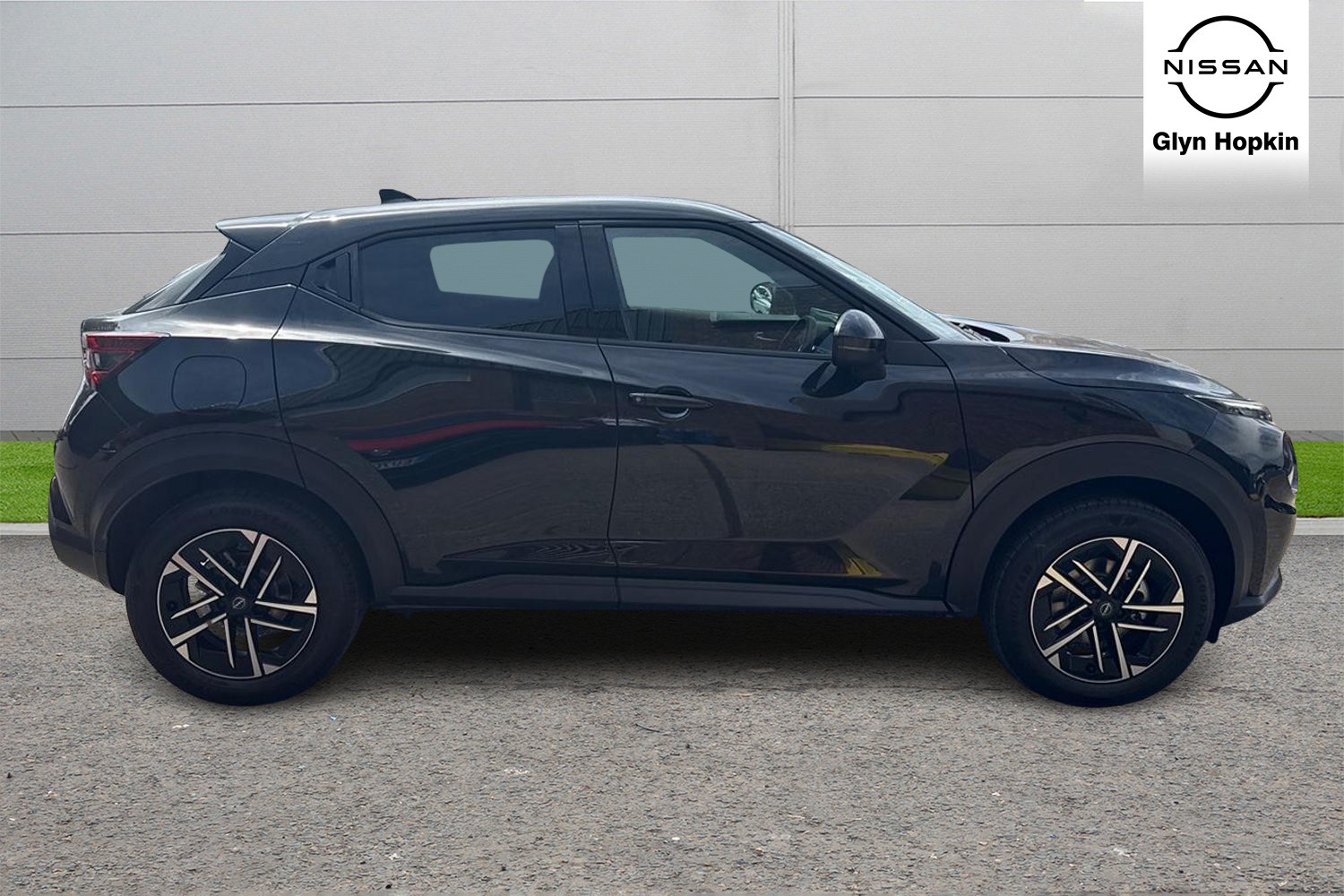 Used Nissan Juke 2025 for sale - 76130430: Photo 2