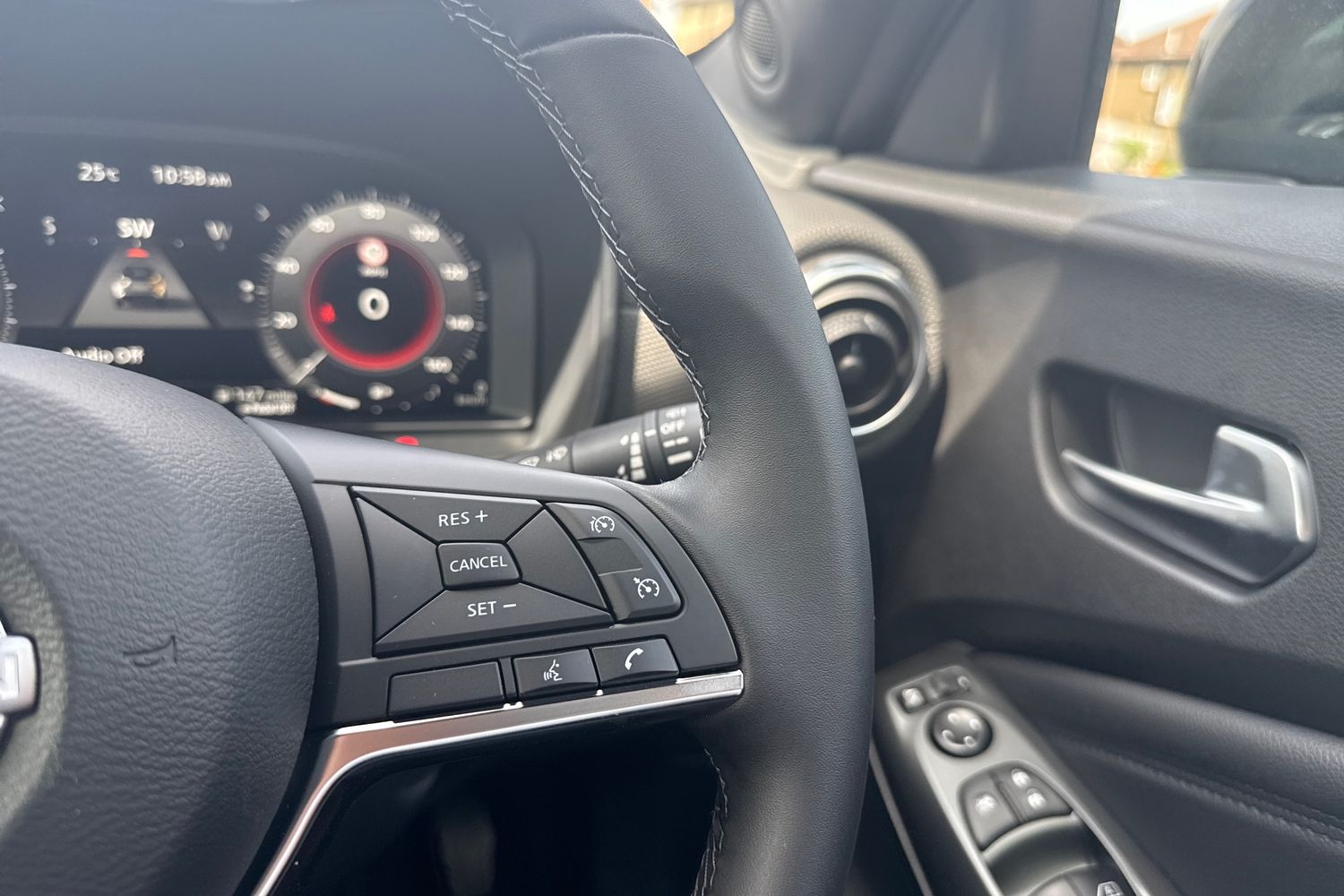 Used Nissan Juke 2025 for sale - 76130430: Photo 22