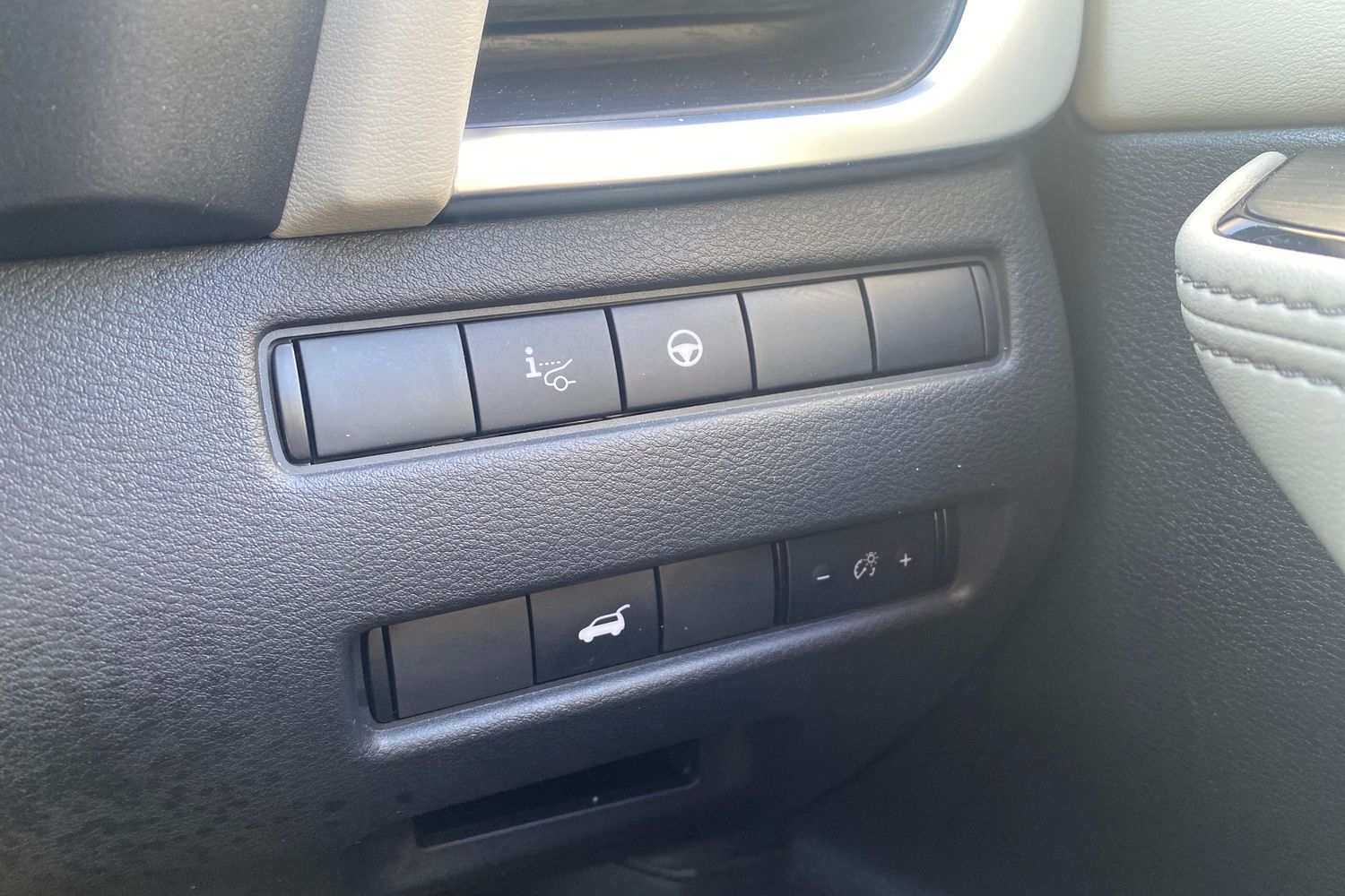 Used Nissan X-Trail 2023 for sale - 77995080: Photo 27