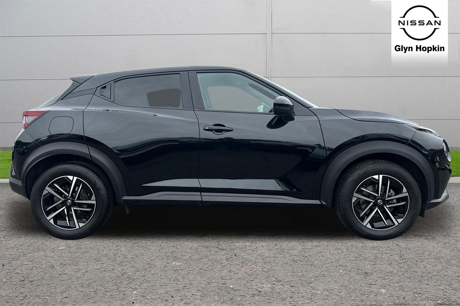 Used Nissan Juke 2024 for sale - 75796891: Photo 2