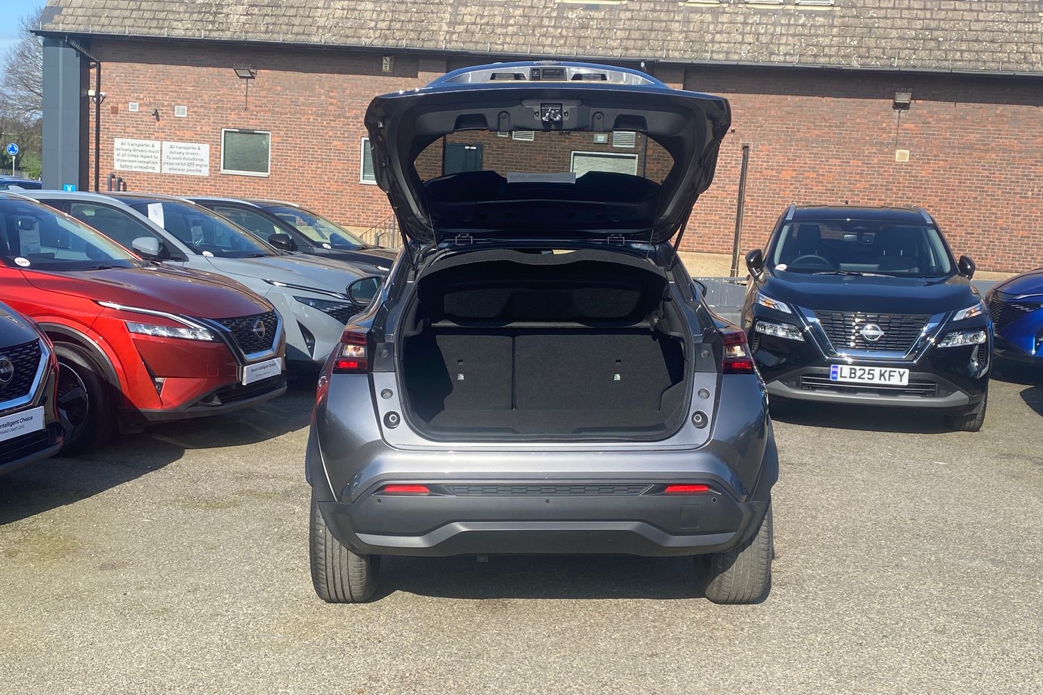 Used Nissan Juke 2023 for sale - 77592200: Photo 24