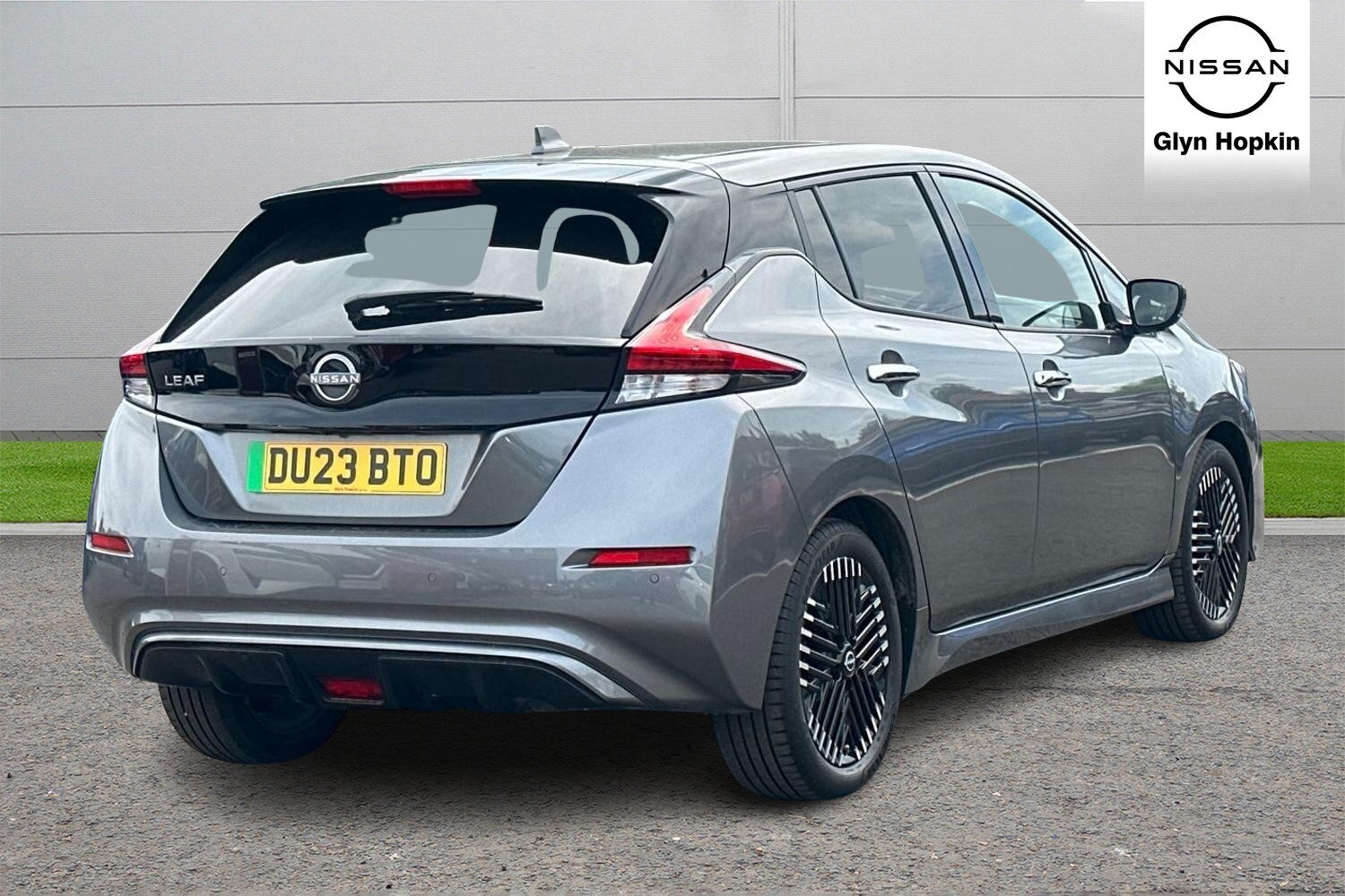 2023 Nissan Leaf 110kW Tekna 39kWh 5dr Auto Hatchback Electric Automatic - Picture 3 of 24