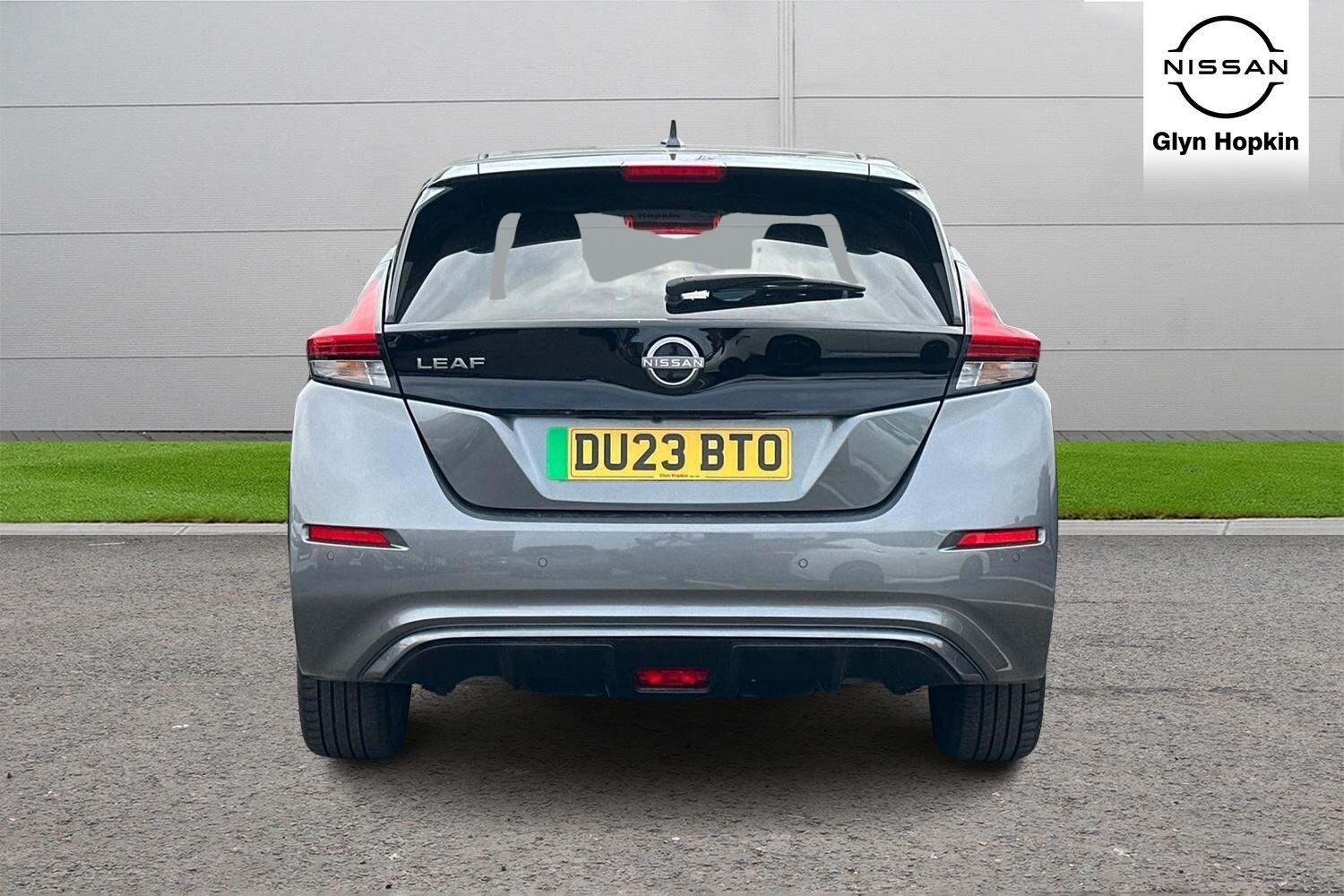 2023 Nissan Leaf 110kW Tekna 39kWh 5dr Auto Hatchback Electric Automatic - Picture 4 of 24