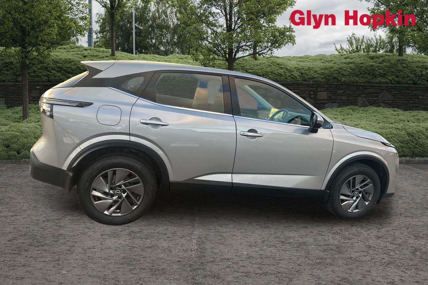 Used Nissan Qashqai 2024 for sale - 75776120: Photo 2