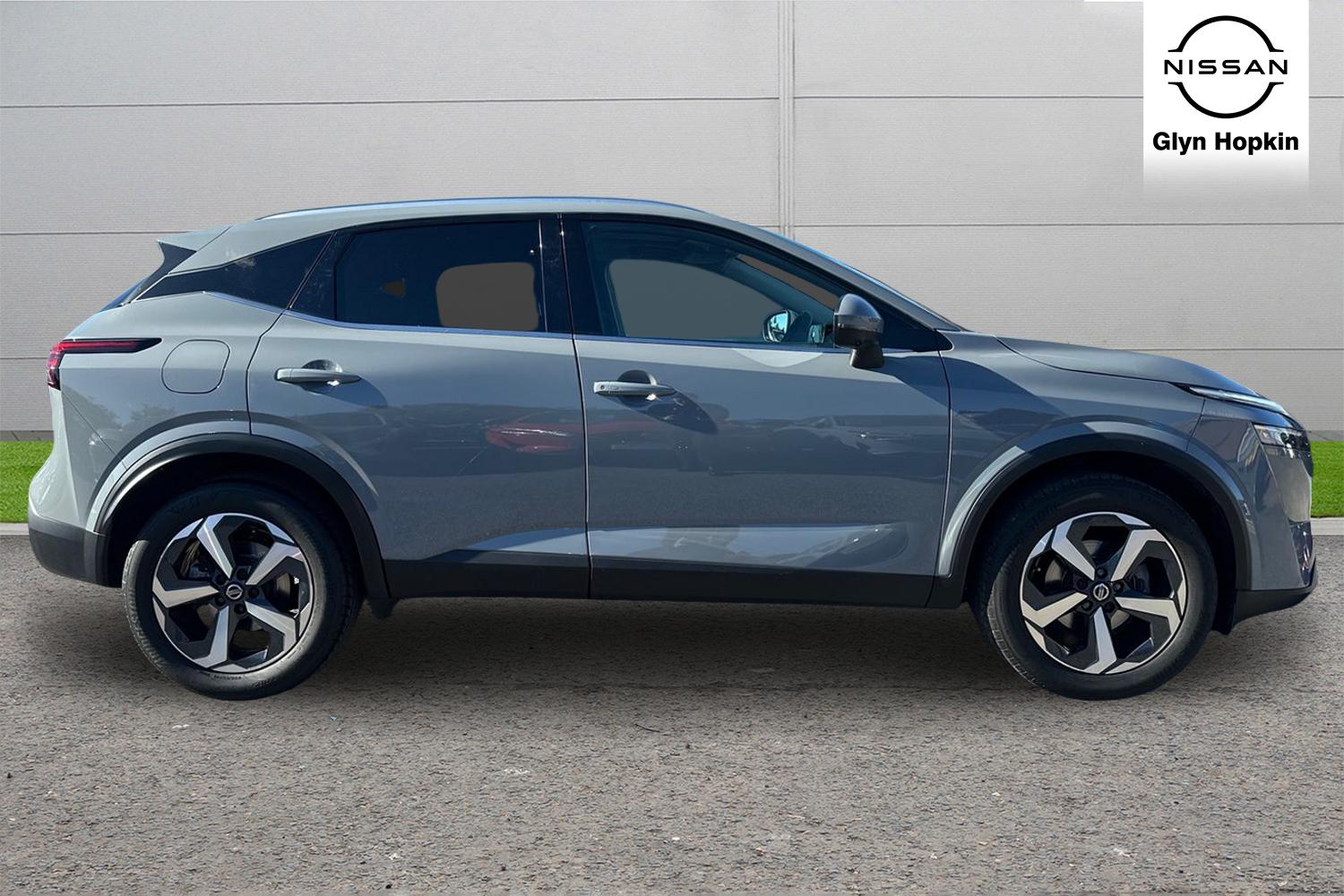 Used Nissan Qashqai 2021 for sale - 76079437: Photo 2