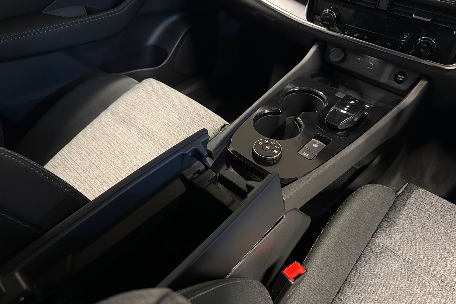 Used Nissan X-Trail 2025 for sale - 77075694: Photo 14