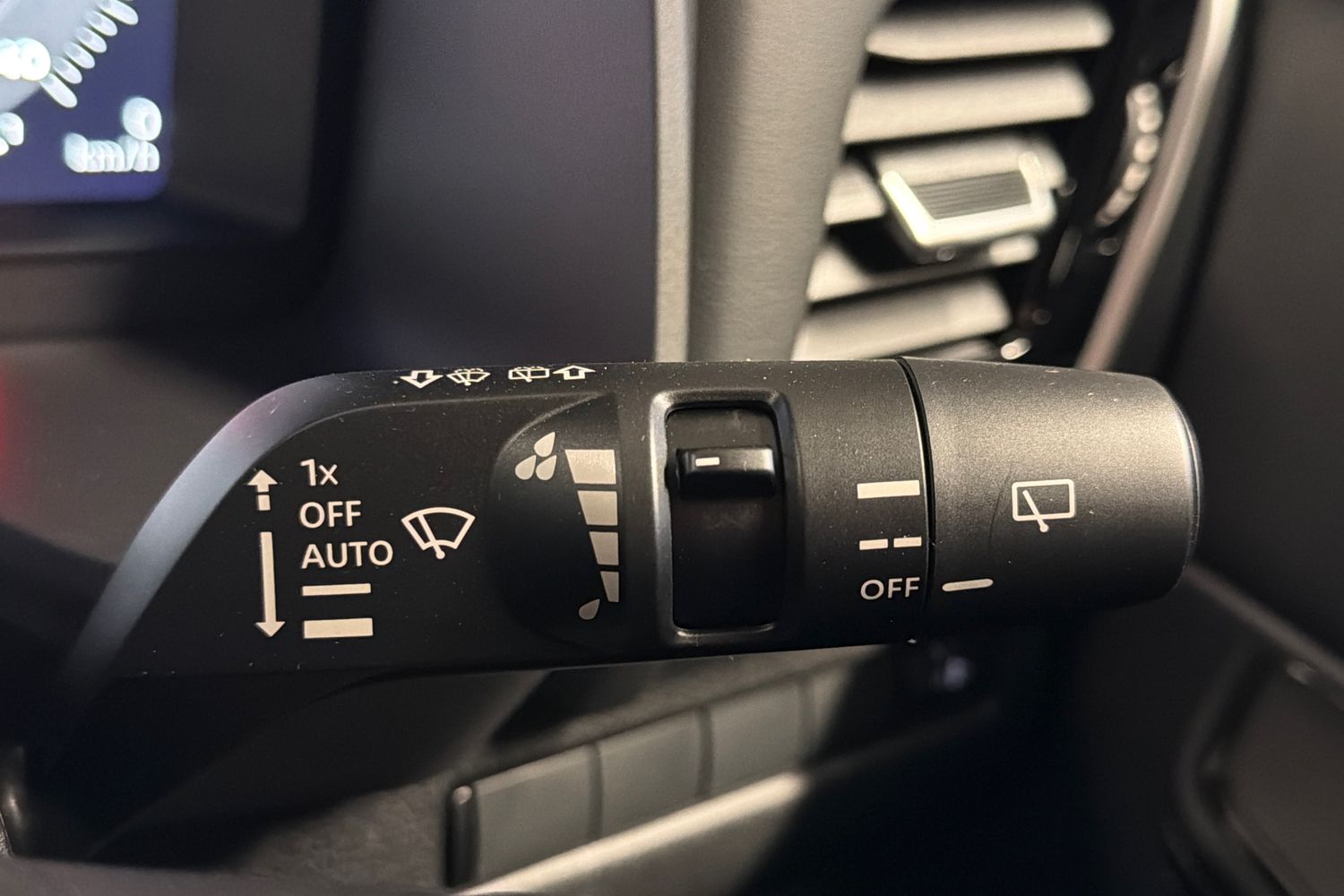 Used Nissan X-Trail 2025 for sale - 77075694: Photo 38