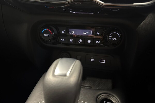 Used Nissan Juke 2024 for sale - 75254528: Photo 15