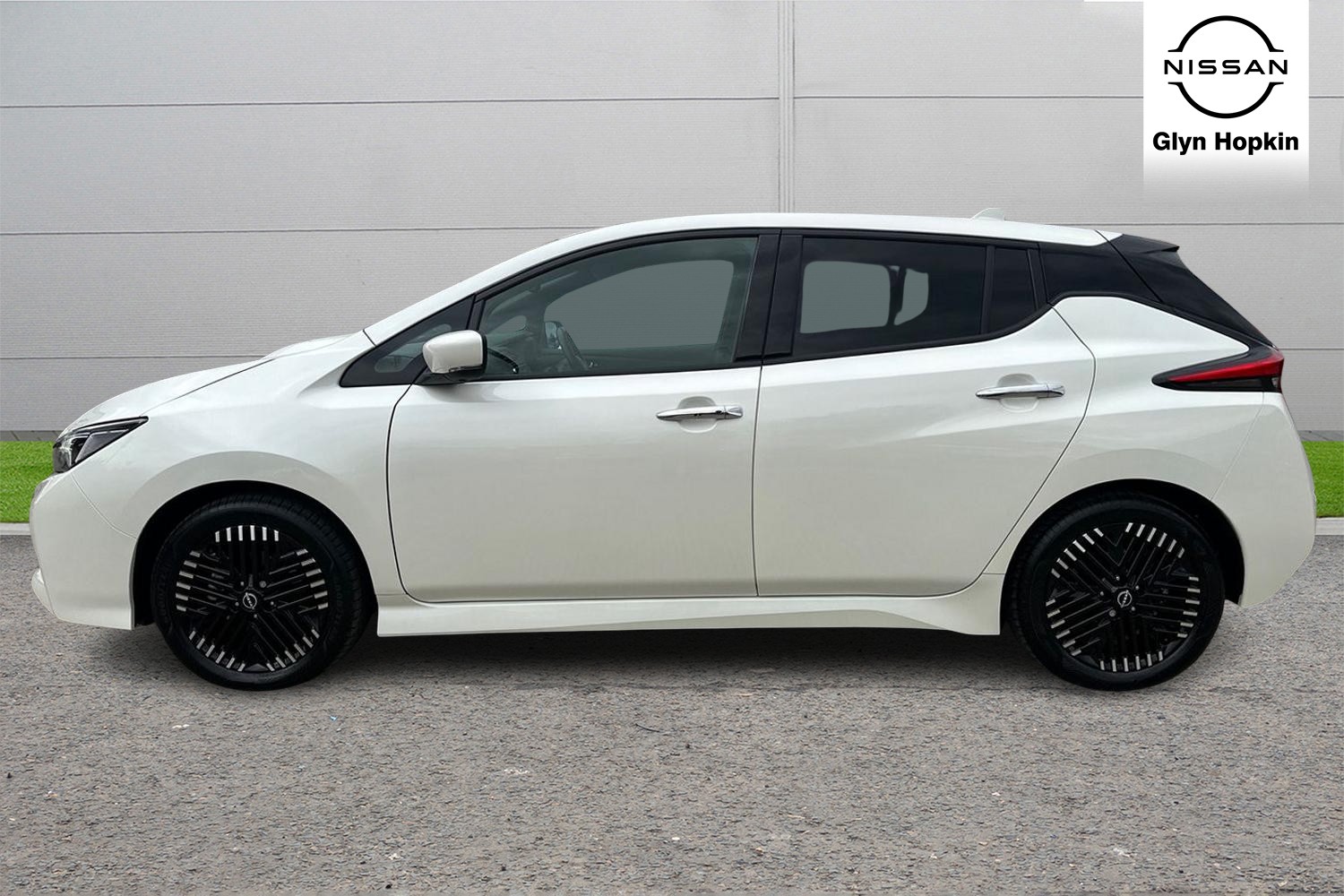 Used Nissan Leaf 2022 for sale - 76130557: Photo 6