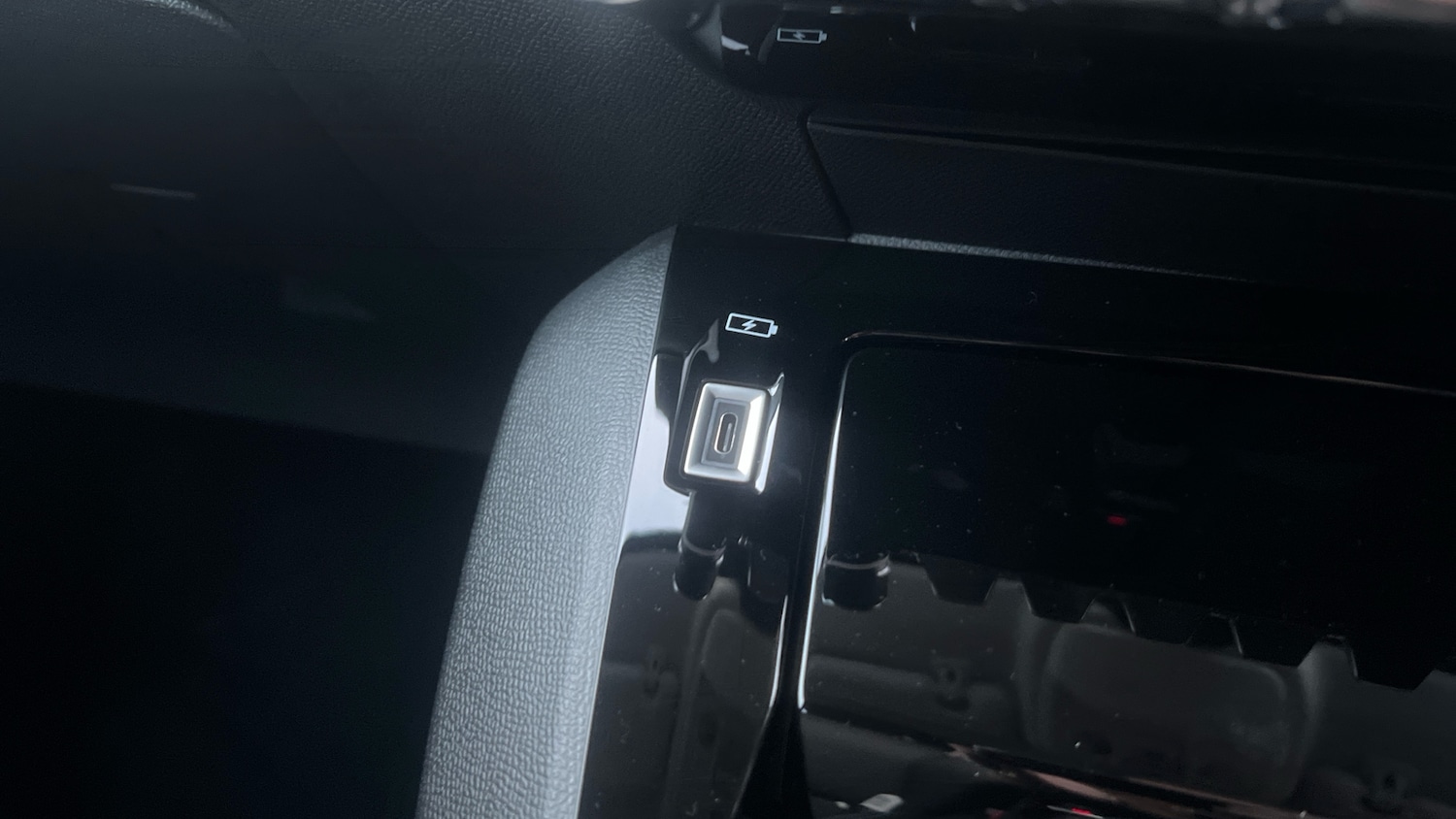 Used Peugeot 208 2022 for sale - 76924214: Photo 30