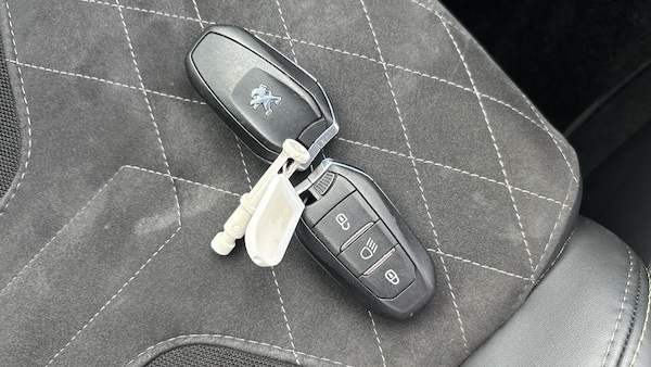 Used Peugeot 208 2022 for sale - 76302901: Photo 20