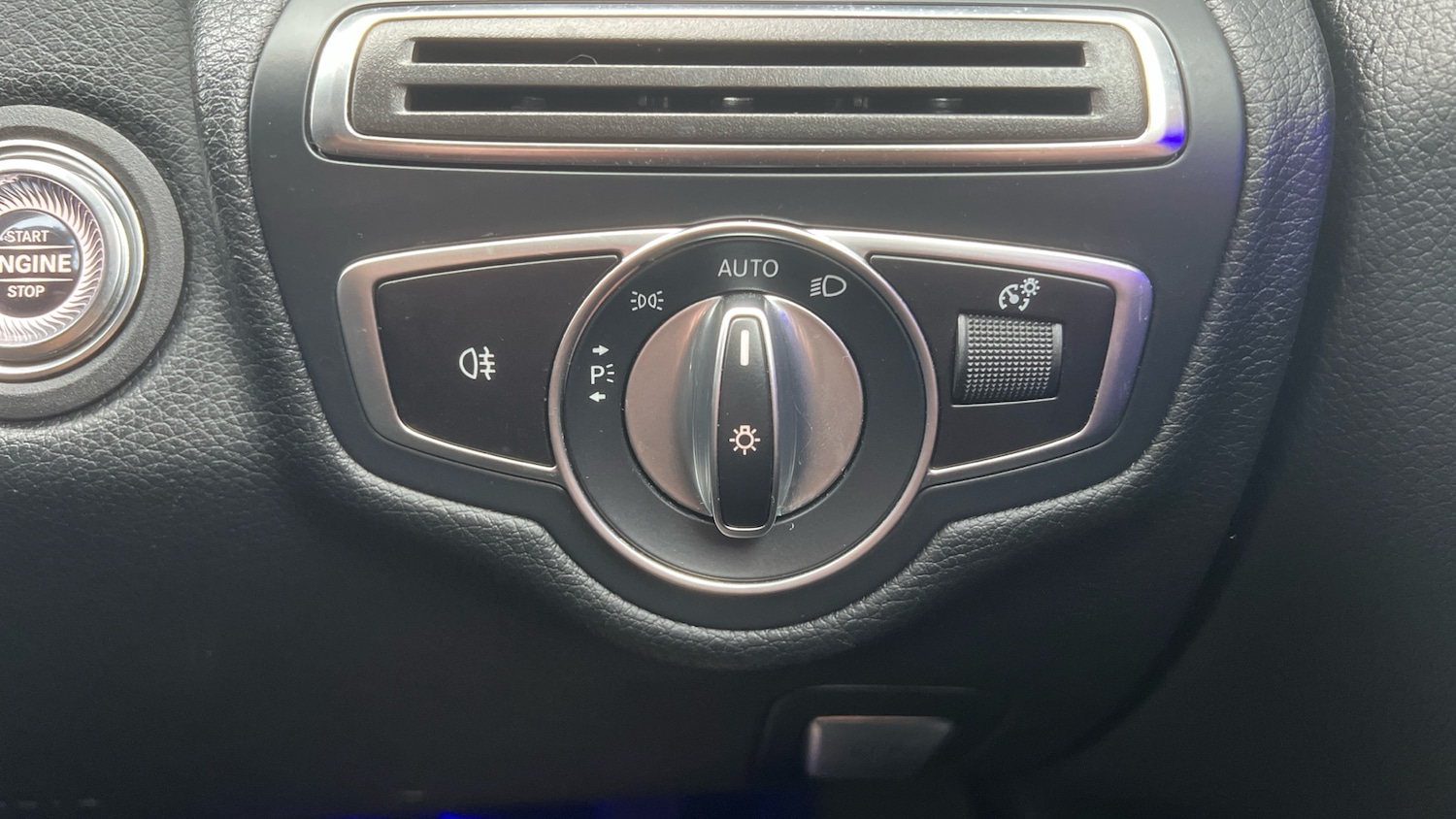 Used Mercedes-Benz C Class 2020 for sale - 77406829: Photo 27