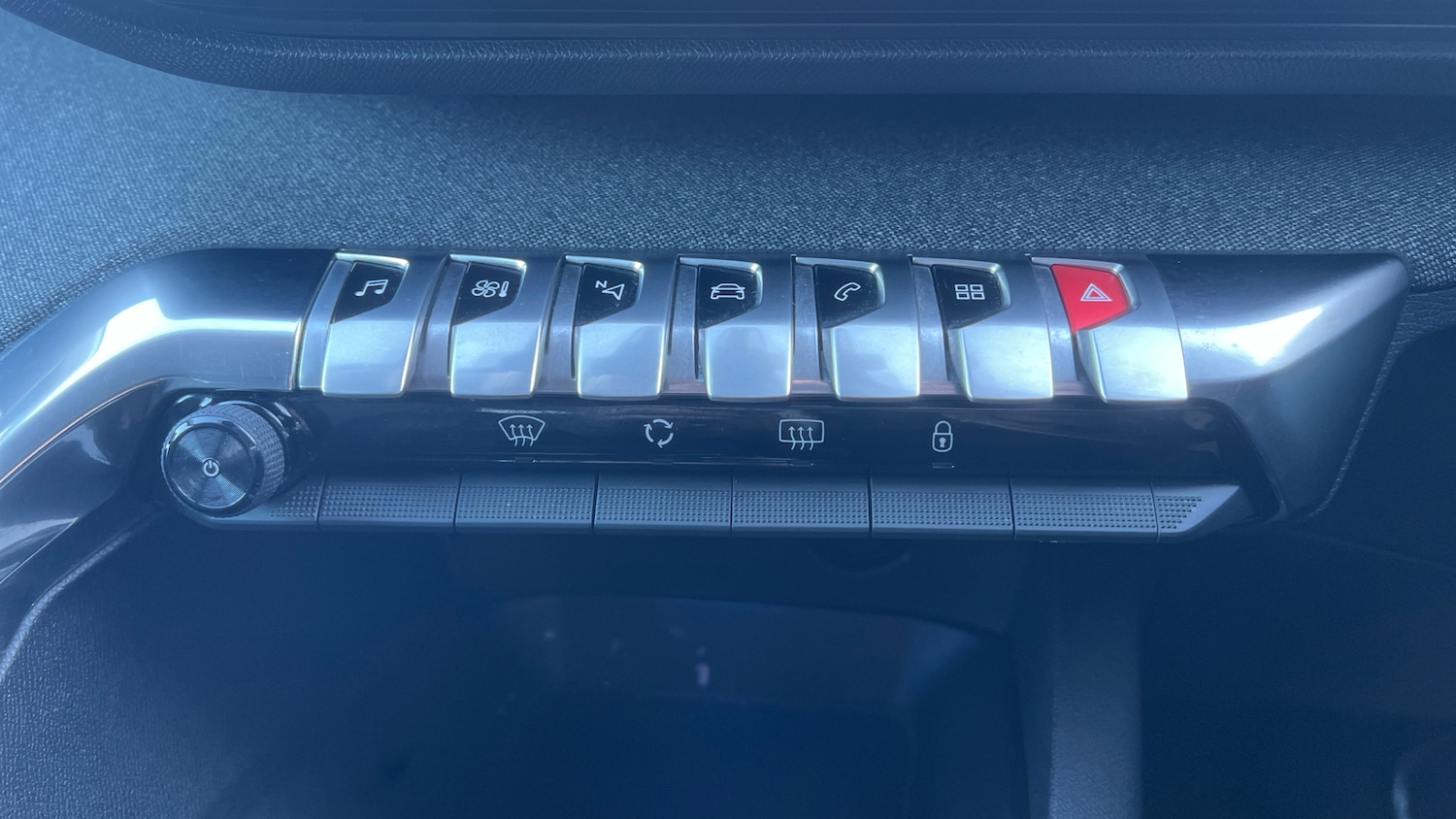 Used Peugeot 5008 2020 for sale - 77086469: Photo 24