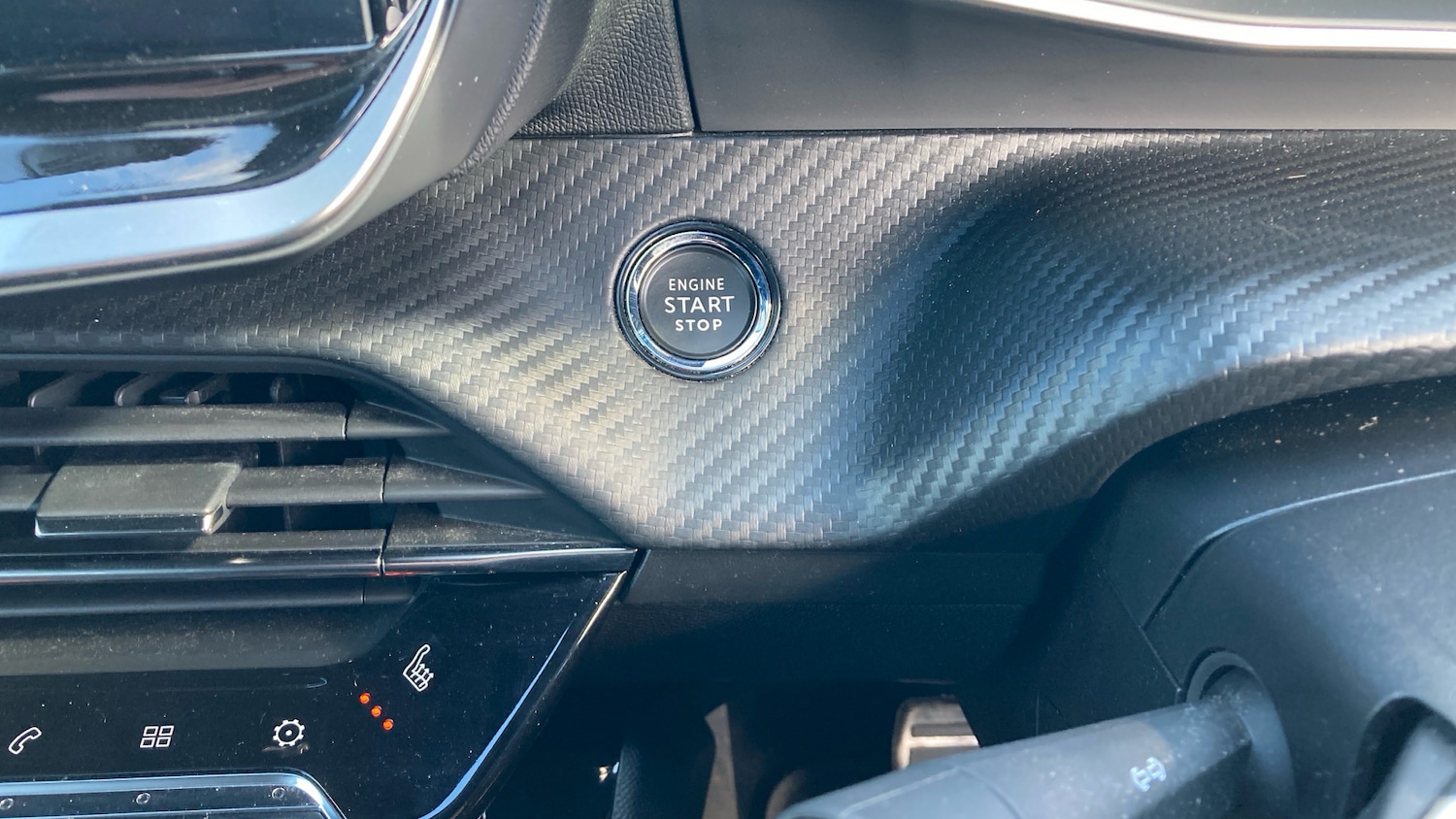 Used Peugeot 2008 2022 for sale - 78025949: Photo 41