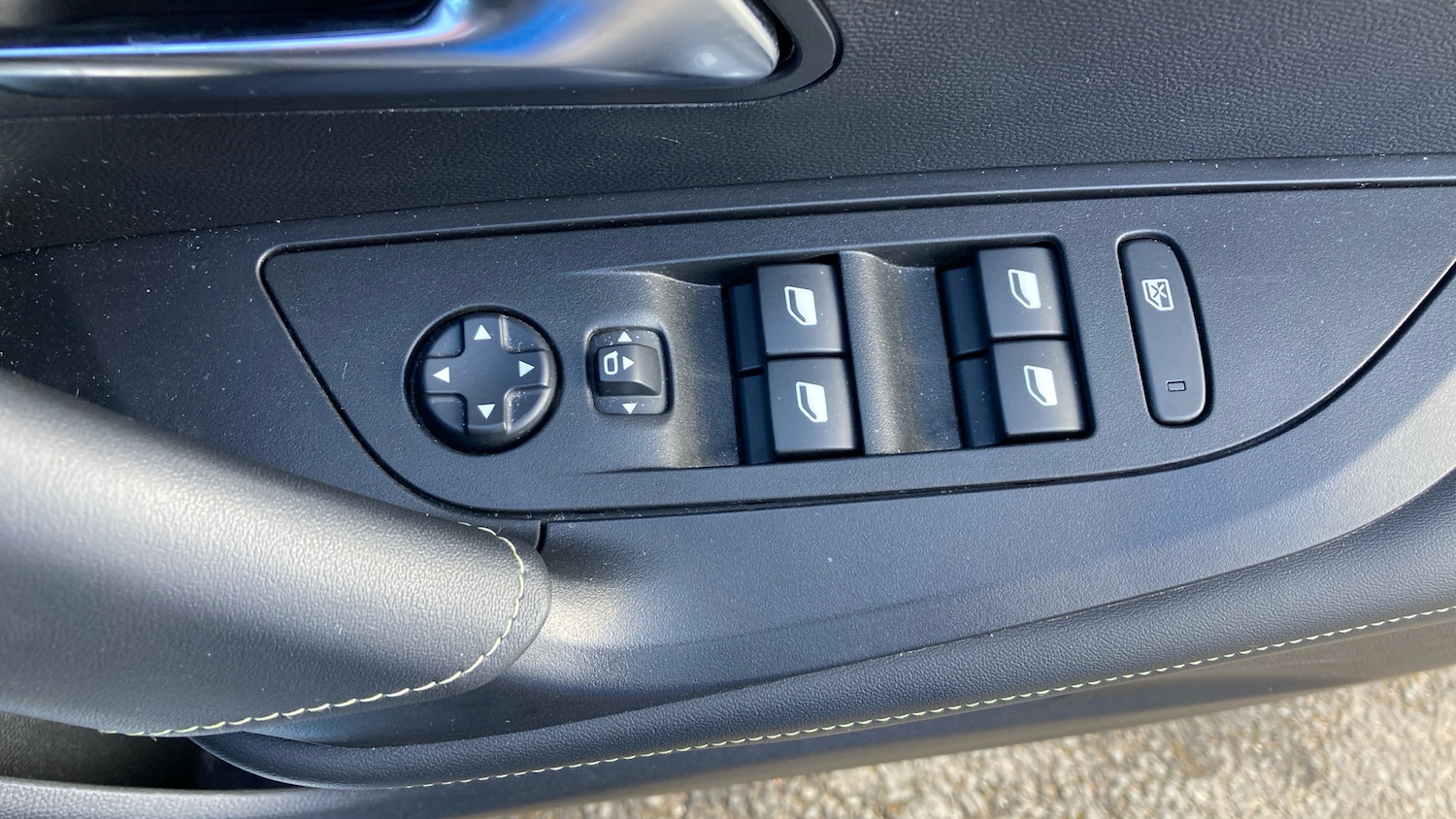 Used Peugeot 2008 2022 for sale - 78025949: Photo 45