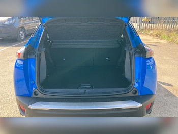 Used Peugeot 2008 2022 for sale - 78025949: Photo