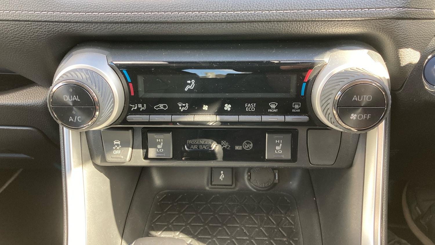 Used Toyota RAV4 2022 for sale - 76415650: Photo 23