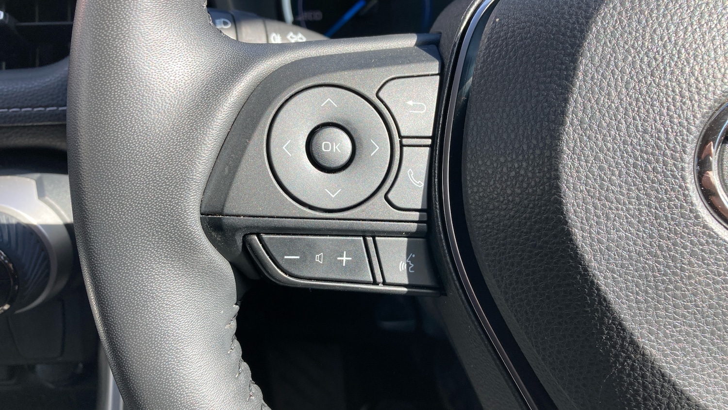 Used Toyota RAV4 2022 for sale - 76415650: Photo 25